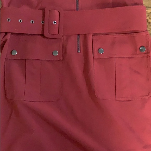 Red/maroon collared dress with zipper - Picture 2 of 3